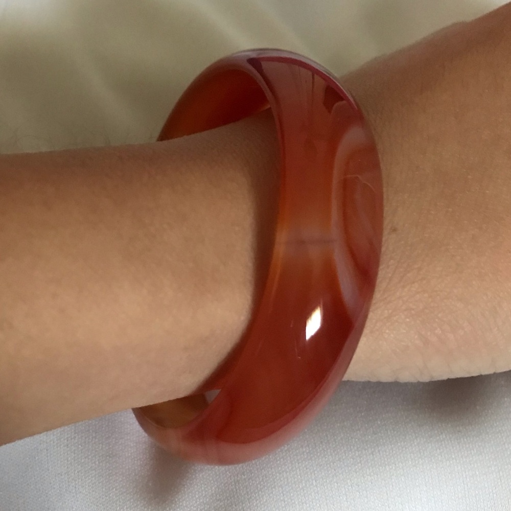 Red Jade Bangle - Picture 4 of 7